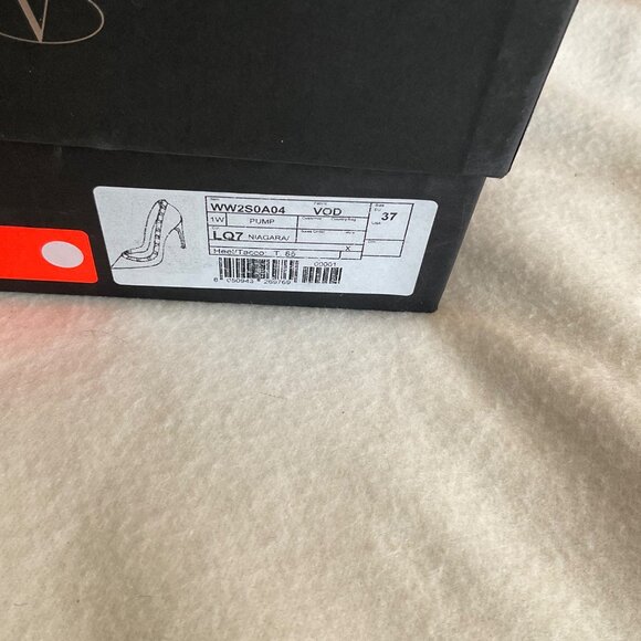 NWT Valentino Garavani Blue Niagara high heels pumps rockstud EU37 US6.5 - Picture 12 of 12